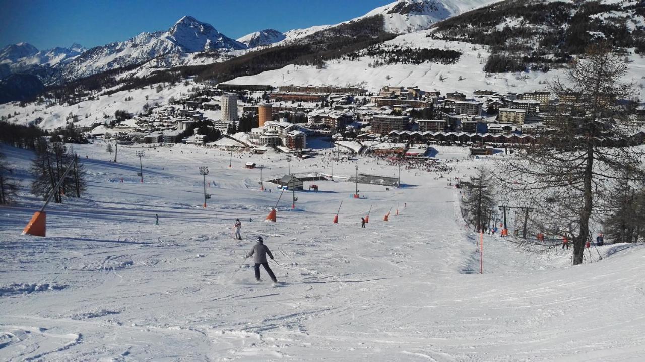 46 Vale C'E' Al Villaggio Olimpico Di Colle Sestriere Dış mekan fotoğraf